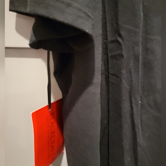 HOT TOPIC Blackcraft Crop Hook & Eye Graphic Tee Size 3 - Picture 10 of 16